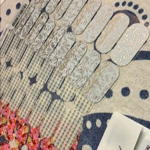 4 Jamberry Nail Wraps & 5 different Tools
